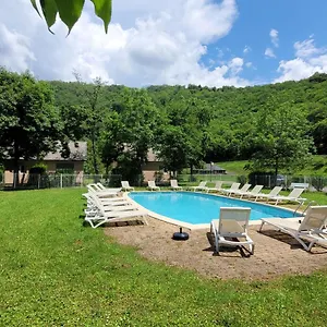 Сasa de vacaciones Village 17 Gites, Piscine, Restaurant , 2 Avec Spa, 3km De Conques